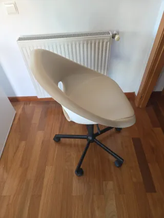 Silla de oficina/confidente beige