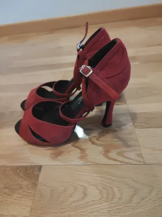 Zapatos de baile Gautiers rojos