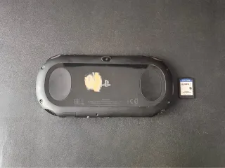 PS Vita Slim PCH-2000 Negra + FIFA 15