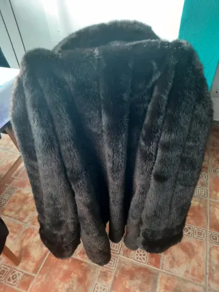 Elegante Abrigo Pelo Negro Marrón Talla XXL
