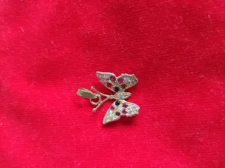 Colgante Mariposa Oro 18k Rubíes y Diamantes