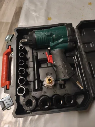 Atornillador de impacto Parkside