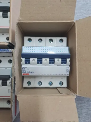 Magnetotérmicos Legrand/Gewiss C20