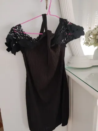 Vestido negro sexy con encaje