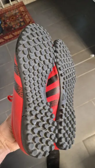 Scarpe da calcio Adidas Predator Rosse