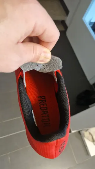 Scarpe da calcio Adidas Predator Rosse