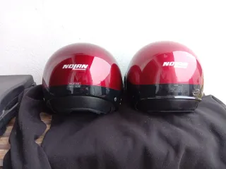 Pareja de cascos de moto Escucho ofertas!!!