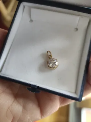 Colgante oro con Circonita