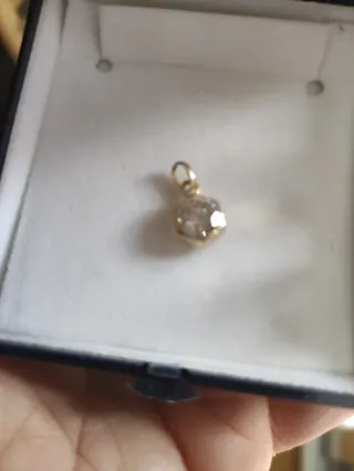 Colgante oro con Circonita