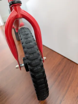 Bicicleta Sawyer sin pedales roja PRECIO SIN CASCO