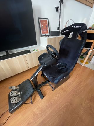 Playseat Alcantara + Volante Logitech G29