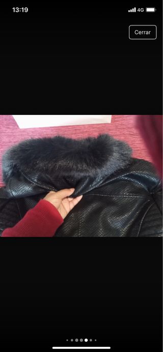 Chaqueta Guess Negra Piel Sintética con Borrego