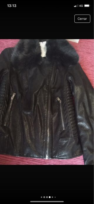 Chaqueta Guess Negra Piel Sintética con Borrego