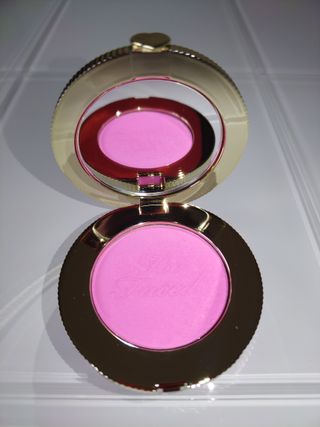 Colorete Rosa Too Faced Dorado