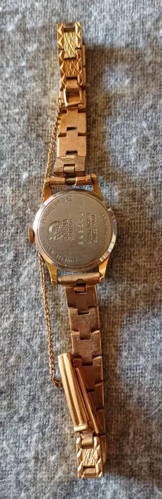 Orologio DóGMA Bagnato in Oro Vintage