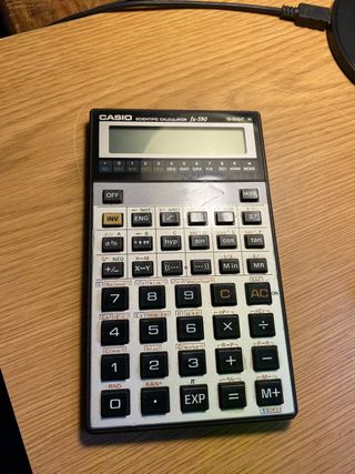 Calculadora Científica Casio FX-590