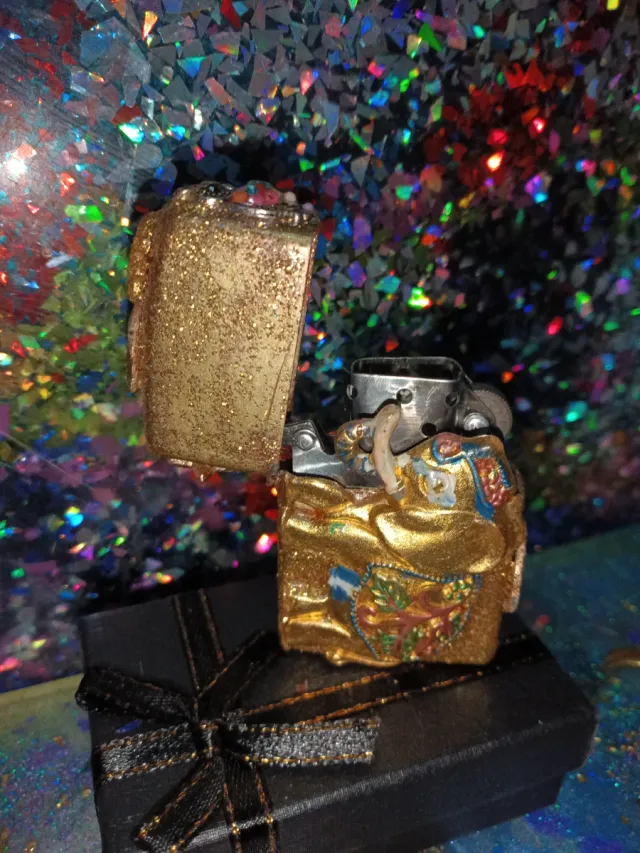 Mechero tipo Zippo VIP hecho a mano