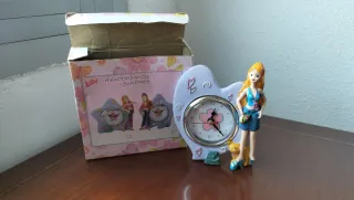 Figura Reloj Corazón Muñeca y Gato