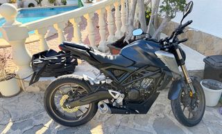 Honda CB125R Negra