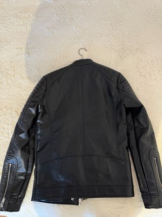 Cazadora Zara Negra Piel Sintética
