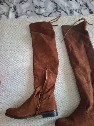 Stivali alti marroni