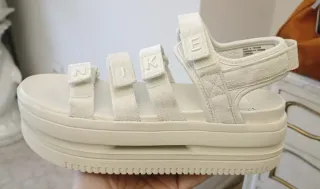 Sandalias Nike Icon Classic SNDL SE Talla 40.5