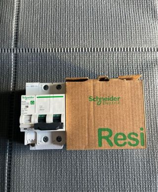 Limitador Sobretensiones Schneider C25