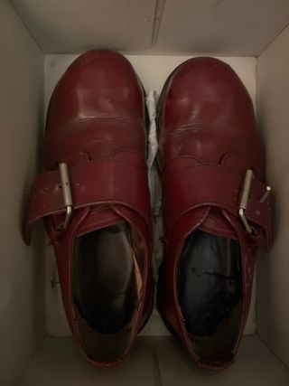 Dr. Martens rojos con hebilla