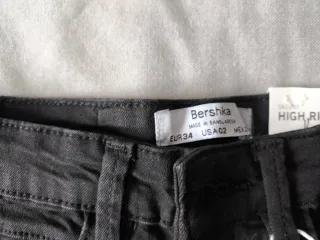 Pantalón vaquero negro mujer