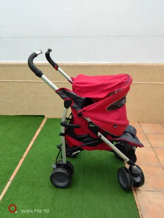 Carrito de bebé Chicco rojo y gris