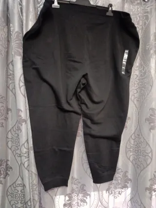 Pantalón Kiabi Negro Talla 6XL
