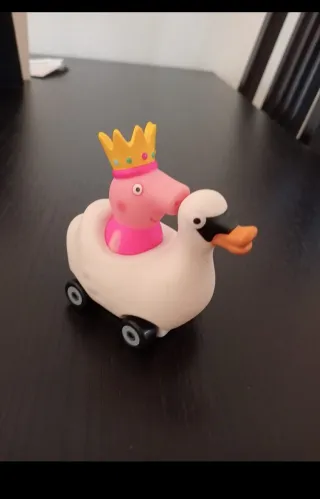 Peppa Pig en Coche de Cisne