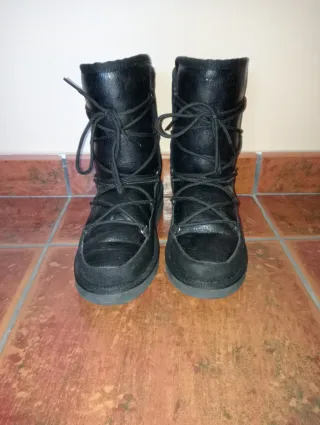 Stivali australiani da donna neri