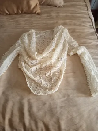 Cuerpo transparente de encaje