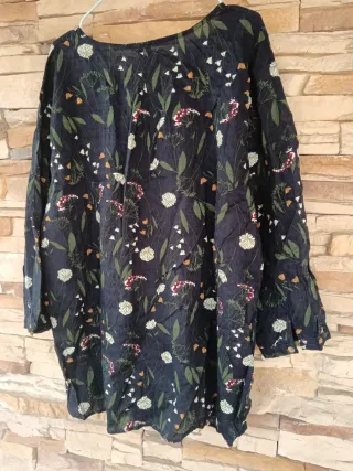 Blusa floral talla grande