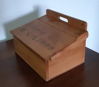 Caja Antigua Madera Limpia Calzado