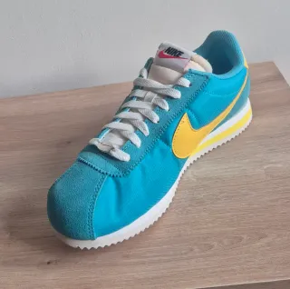 Zapatillas Nike Cortez Azul y Amarillo