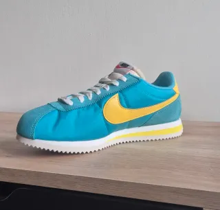 Zapatillas Nike Cortez Azul y Amarillo
