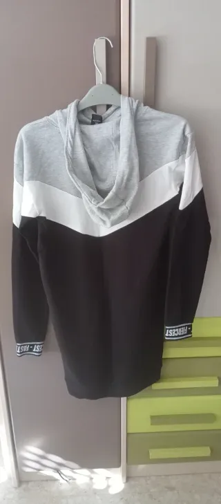 Sudadera con capucha TENTH color negro y gris