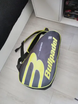 Paletero Bullpadel Negro y Amarillo