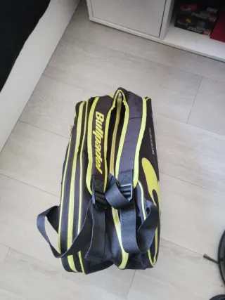 Paletero Bullpadel Negro y Amarillo