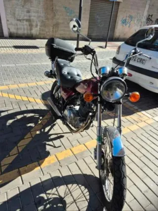 Moto Custom Yamaha 250 SPECIAL