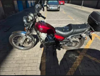 Moto Custom Yamaha 250 SPECIAL