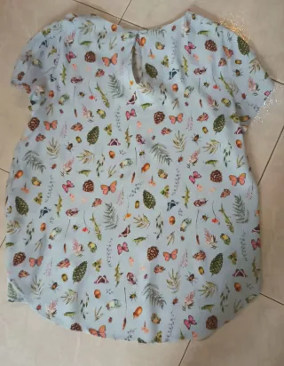 Blusa estampada manga corta