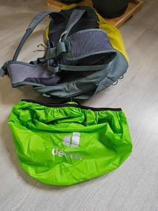 Mochila Senderismo Deuter