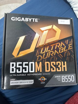 Gigabyte B550M DS3H Placa Base
