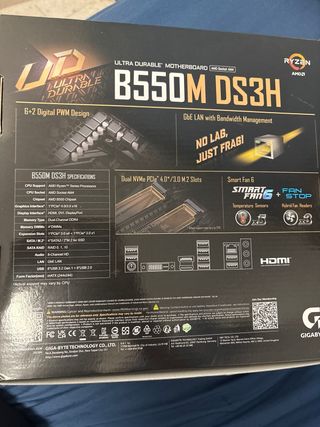 Gigabyte B550M DS3H Placa Base