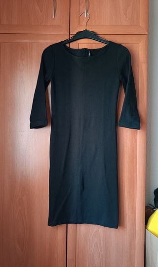 Vestido negro manga 3/4