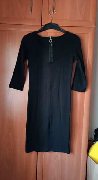 Vestido negro manga 3/4