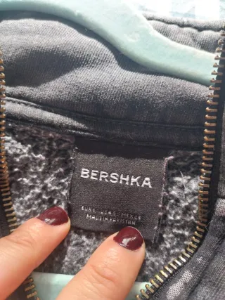 Sudadera Bershka The Hamptons USA Talla S